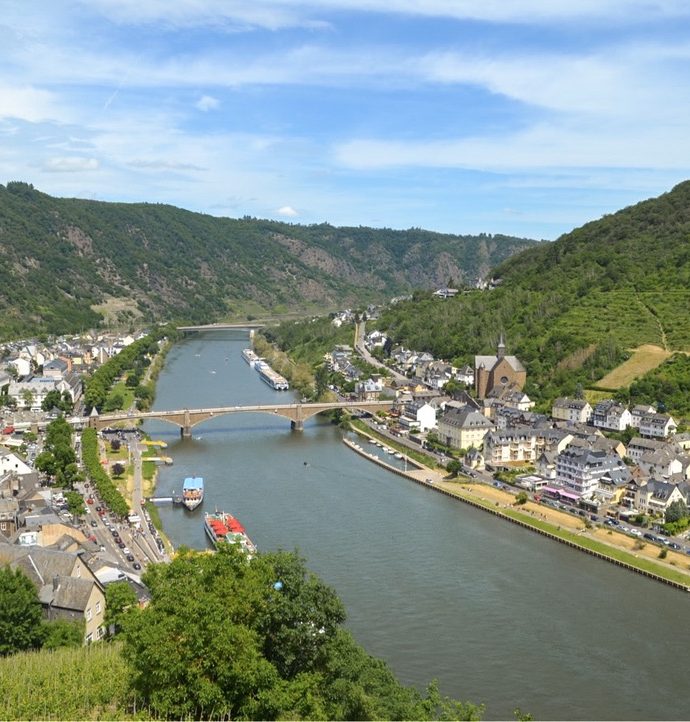 Germany – Chasing Castles and Fairytale Towns in Moselle Valley